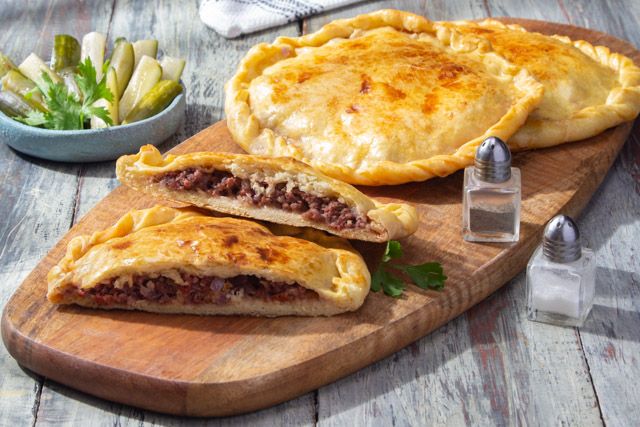 طريقة عمل الحواوشي بالعيش