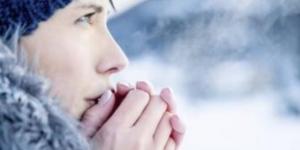 التوتر والغدة الدرقية من اهم اسباب برودة الاطراف في الشتاء