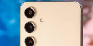 سامسونج
تبدأ
العمل
على
تحديث
جديد
لكاميرة
Galaxy
S24