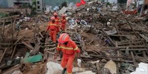 زلزال
      قوي
      يضرب
      الصين