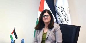 وزيرة الخارجية الفلسطينية تبحث مع نظيرها اليوناني تعزيز العلاقات الثنائية