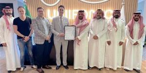 "يونيفونك" تنضم لقائمة الشركات الملتزمة بالحوكمة الآمنة للذكاء الاصطناعي