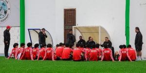 منتخب الناشئين يؤدي تدريبه تحت الأمطار استعداداً لمواجهة ليبيا