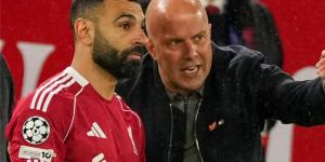 سلوت يعلن خبرًا سارًا بِشأن محمد صلاح بعد تعادل ليفربول مع تشيلسي