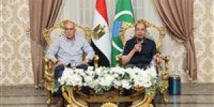 محافظ المنيا ووزير الرى يعقدان اجتماعا موسعًا بحضور أعضاء مجلس النواب
