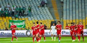عرض أوروبي ومفاوضات متعثرة.. لاعب الأهلي على وشك الرحيل