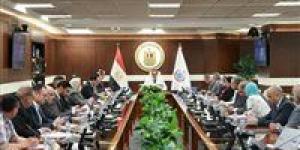 وزير الصحة يتابع تجهيزات التشغيل التجريبي لمنظومة التأمين الصحي الجديد بالمنيا