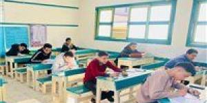 "فرحت الطلاب".. أولياء أمور مصر يرصد سهولة امتحانات الشهادة الإعدادية 2026 اليوم