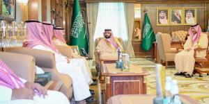 أمير منطقة جازان يستقبل نادي الصواري بمناسبة تحقيقه الميداليات الذهبية في بطولة الريشة الطائرة - المساء الاخباري