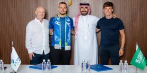 الدولي السلوفاكي  لوكاس هراسلين  يوقع للفتح حتى 2029 - المساء الاخباري