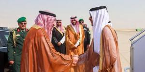 رئيس مجلس الوزراء وزير خارجية قطر يصل إلى الرياض في زيارة رسمية - المساء الاخباري