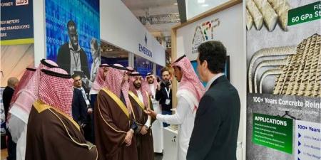 وزير
      الصناعة
      يفتتح
      جناح
      "صناعة
      سعودية"
      المشارك
      في
      معرض
      هانوفر
      بألمانيا