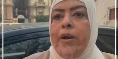 شقيقة أحد ضحايا حادث سقوط أسانسير مترو العتبة: أخويا بيموت وعايزة حد يهتم بحالته | فيديو
