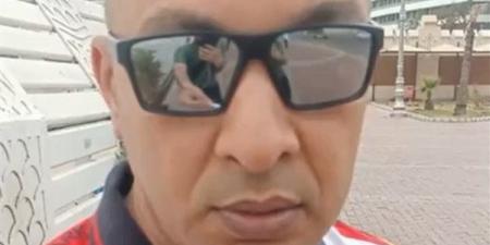 صاحب فيديو تسلق السلم الخشبي لرؤية أبنائه من الشباك: محروم منهم وكنت عاوز أشوفهم في العيد| بث مباشر