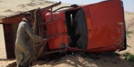 إصابة 6 أشخاص إثر انقلاب ميكروباص بطريق إسكندرية الصحراوى