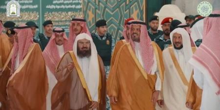 نائب أمير منطقة مكة المكرمة يكرّم الفائزين بمسابقة الملك عبدالعزيز الدولية لحفظ القرآن الكريم - المساء الاخباري