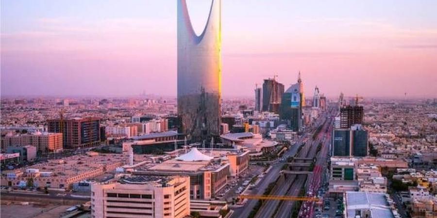 السعودية..
      إضافة
      1.122
      مليون
      وظيفة
      بالقطاع
      الخاص
      بنهاية
      عام
      2023
