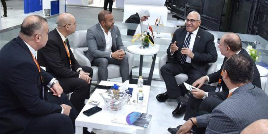 إيدكس
      ٢٠٢٣،
      رئيس
      العربية
      للتصنيع
      يرحب
      بزيارة
      الشركات
      العالمية
      لوحدات
      وشركات
      الهيئة