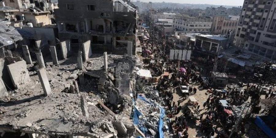 وزير
      فلسطيني:
      القصف
      الإسرائيلي
      مسح
      ربع
      المناطق
      الحضرية
      بغزة