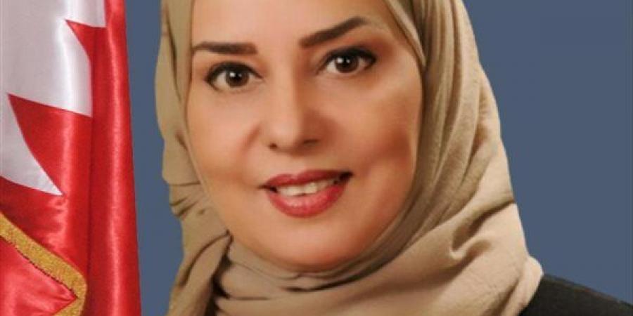 سفيرة
      البحرين
      لدى
      القاهرة
      تهنئ
      الشعب
      المصري
      بنجاح
      الانتخابات
      الرئاسية