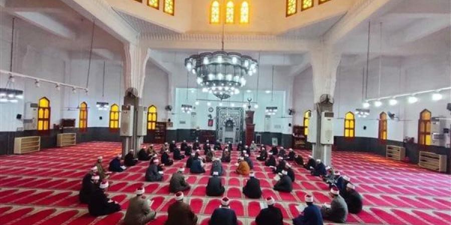 أوقاف
      الإسماعيلية
      تعقد
      مقارئ
      القرآن
      الكريم
      ومجالس
      للصلاة
      على
      النبي
      (صور)