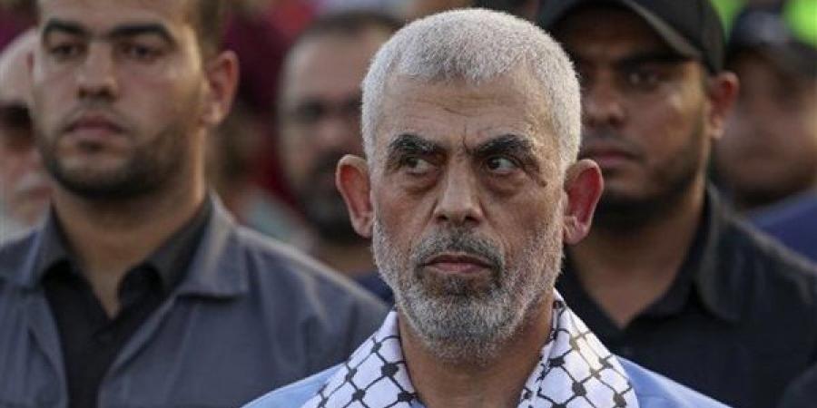من
      بينها
      منزل
      يحيى
      السنوار،
      جيش
      الاحتلال
      يزعم
      مهاجمة
      مقرات
      قادة
      حماس