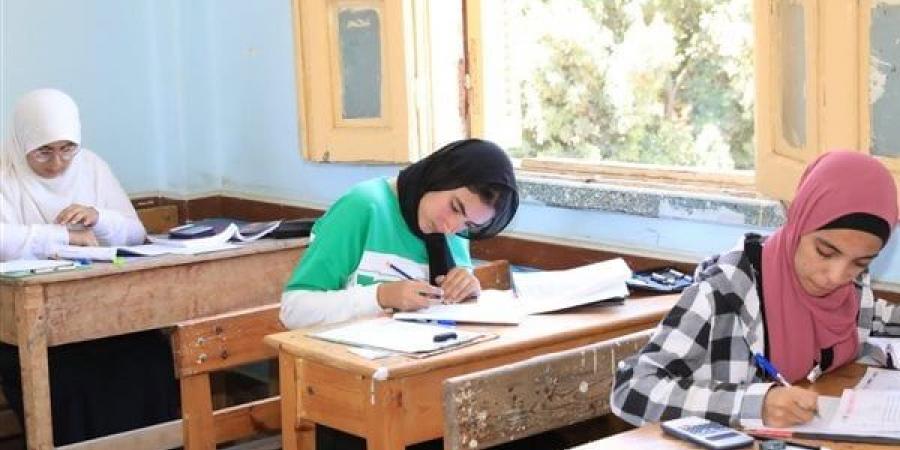 فيتو
      تنشر
      جدول
      امتحانات
      المراحل
      التعليمية
      فى
      الإسكندرية