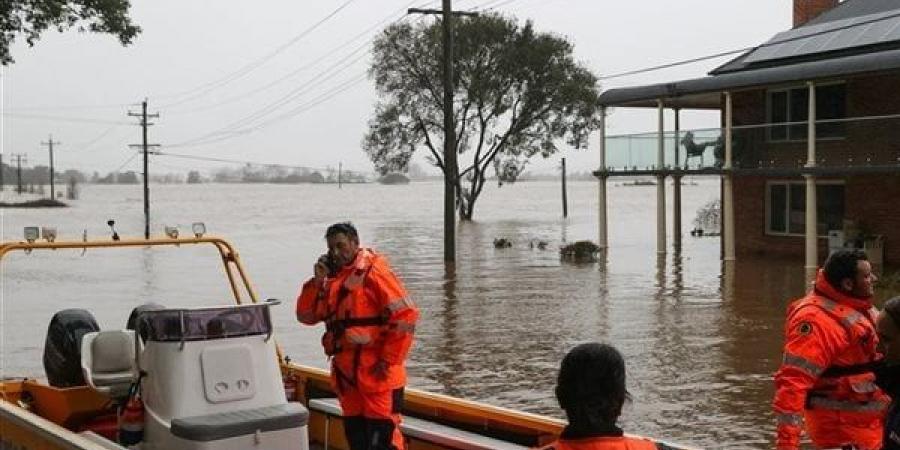 حرائق
      وفيضانات،
      النينو
      وجاسبر
      يجبران
      الأستراليين
      على
      مغادرة
      منازلهم