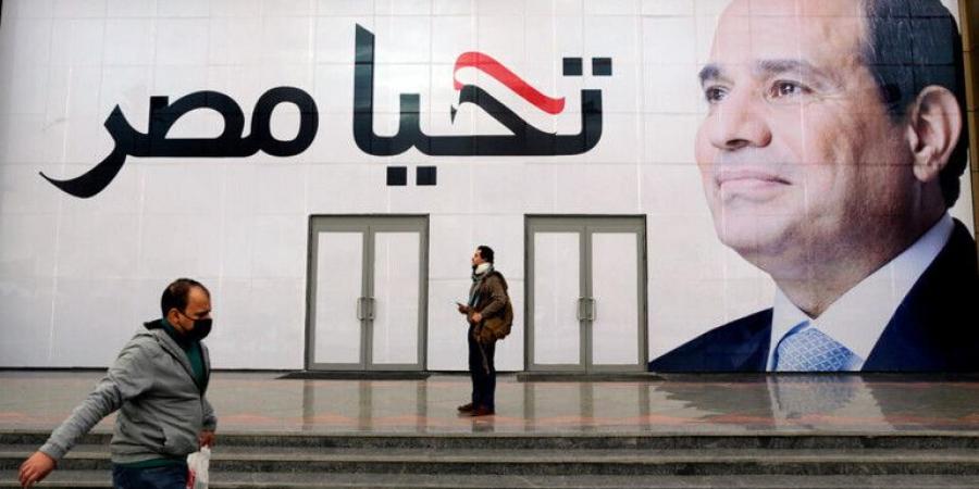 نتيجة
      الانتخابات
      الرئاسية
      المصرية
      بعيون
      منافسي
      السيسي..
      "ماذا
      قالوا؟"