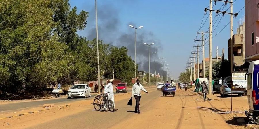 لليوم
      الرابع..
      استمرار
      المعارك
      في
      السودان
      بين
      الجيش
      والدعم
      السريع