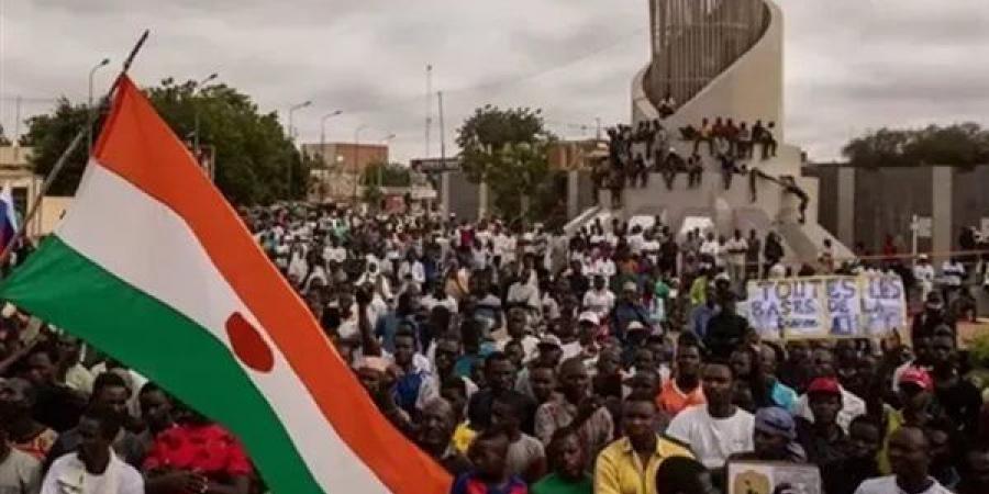 رئيس
      وزراء
      النيجر:
      لا
      نستبعد
      تعرضنا
      للغزو
      العسكري
      ومستعدون
      لصده