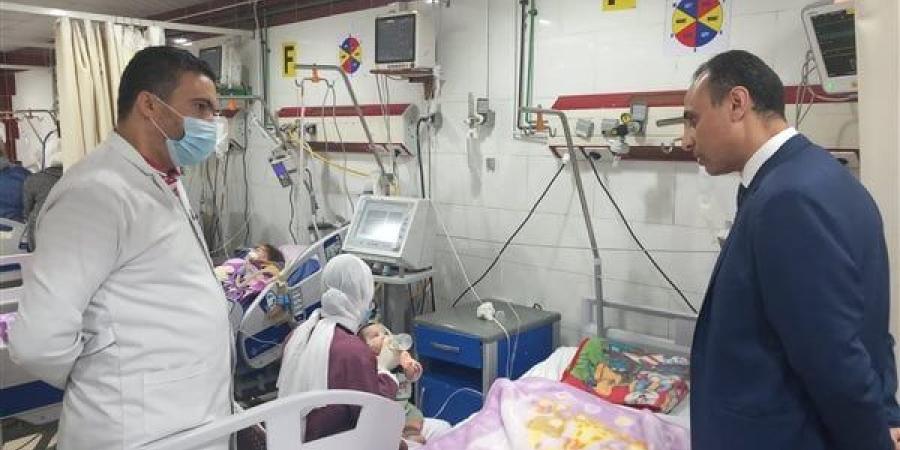 وكيل
      صحة
      البحيرة
      يتفقد
      العمل
      بمستشفى
      الأطفال
      التخصصي
      بأبو
      حمص