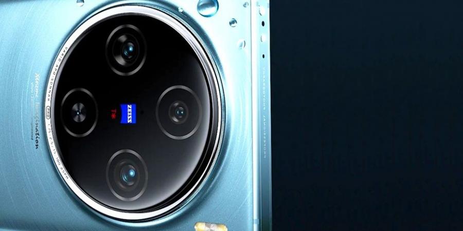 هاتف
Vivo
X100
Pro
Plus
يأتي
بأول
كاميرة
telephoto
بدقة
200
ميجا
بيكسل