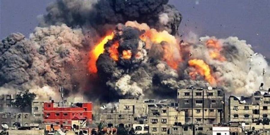 قصف
      بمخيم
      المغازي
      واشتباكات
      عنيفة
      في
      خانيونس،
      آخر
      تطورات
      الأوضاع
      في
      غزة