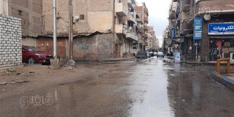 هطول
      أمطار
      غزيرة
      على
      محافظة
      الإسماعيلية
      (فيديو
      وصور)