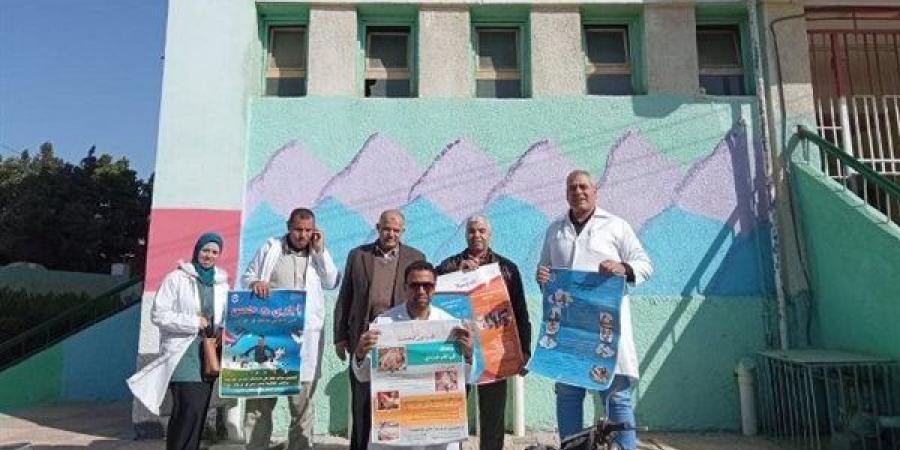 بيطري
      الشرقية:
      قافلة
      طبية
      بيطرية
      مجانية
      بنزلة
      العزازي
      في
      أبوحماد