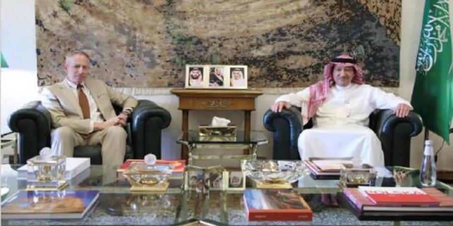السعودية
      والولايات
      المتحدة
      تبحثان
      تعزيز
      مجالات
      التعاون
      في
      كافة
      المجالات