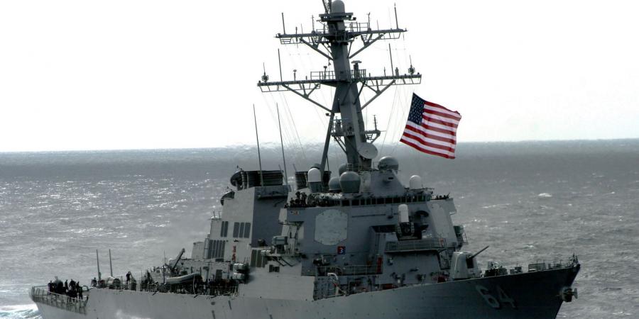 البحرية
      الأمريكية
      تشتبك
      مع
      زوارق
      حوثية
      حاولت
      اعتراض
      سفينة
      شحن
      ..
      والحوثي
      يرد
      ببيان