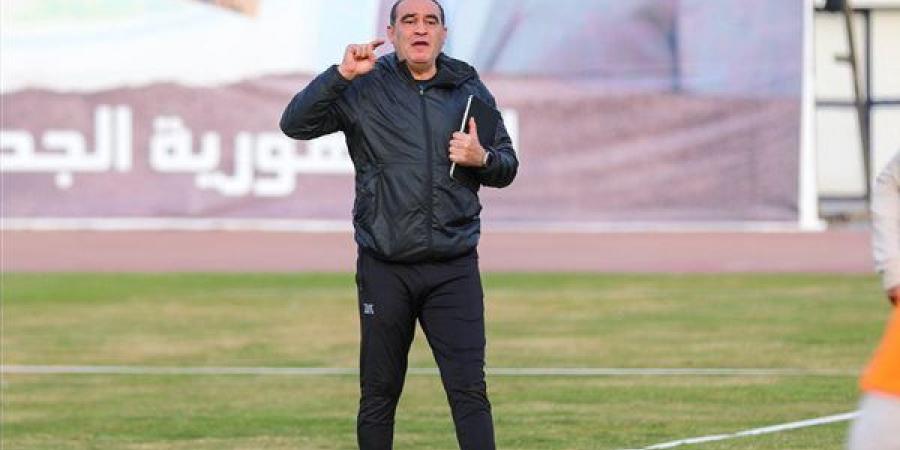 علي
      ماهر
      يحذر
      لاعبي
      المصري
      من
      صحوة
      بيراميدز