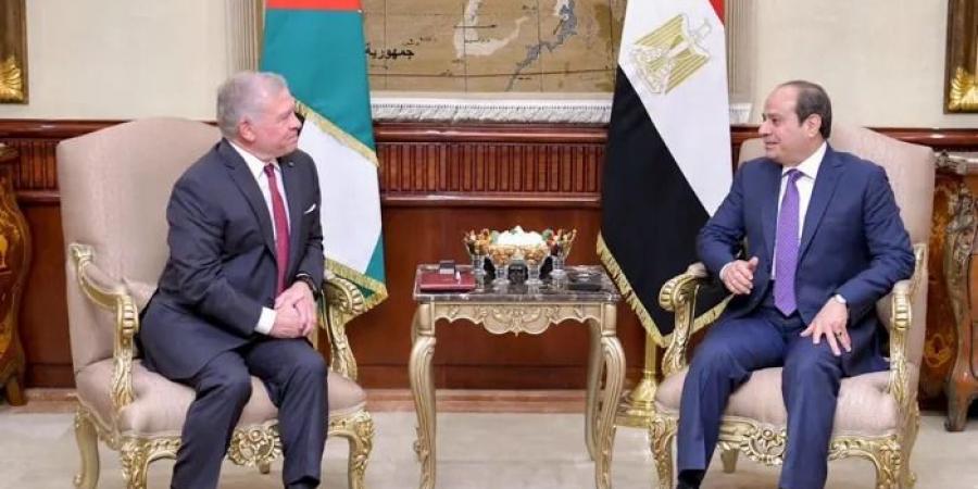 الرئيس
      السيسي
      يؤكد
      دعم
      مصر
      الكامل
      للأردن
      وحرصها
      على
      أمنه
      واستقراره