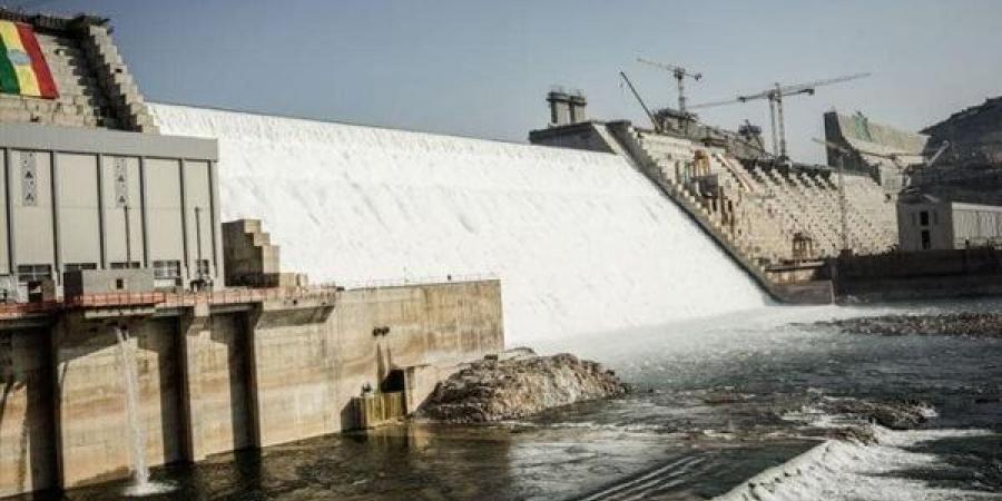 خبير
      بحوض
      النيل
      يكشف
      سر
      خطير
      عن
      سد
      النهضة