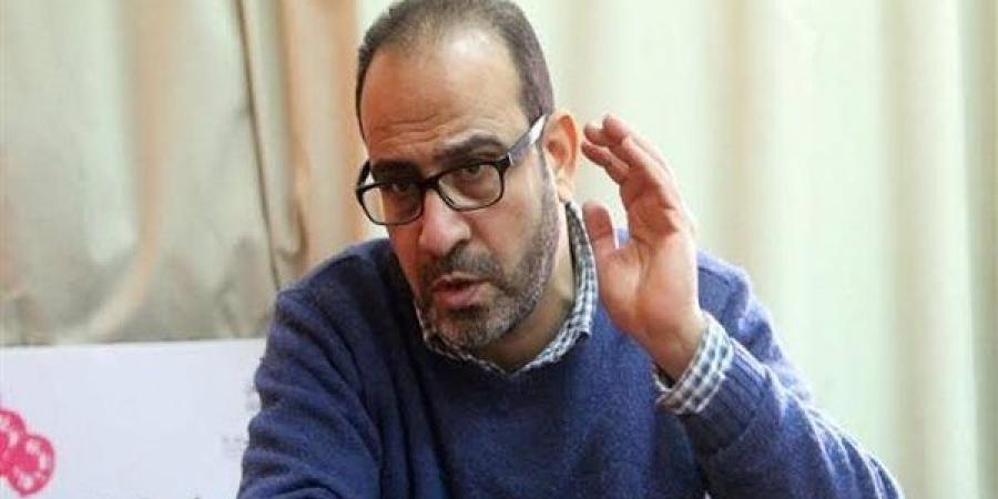 عصام
      زكريا
      بعد
      تعيينه
      مديرا
      لمهرجان
      القاهرة:
      أشعر
      بالدوخان
      والحرج