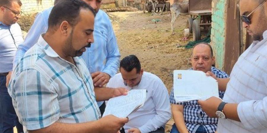 متابعة الأعمال الوقائية وتطعيم الأطفال المتخلفين بإدارة أبوحماد الصحية