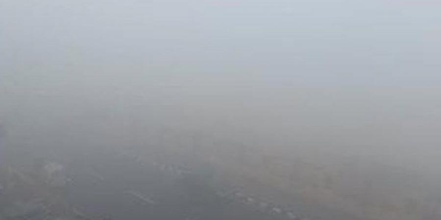 تحذير الأرصاد: انخفاض الرؤية بسبب الضباب على الطرق خلال الساعات القليلة المقبلة