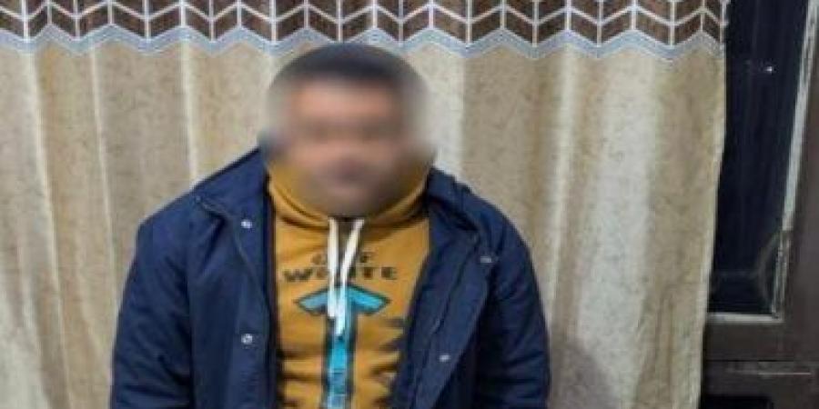 ضبط شخص جمع بطاقات الناخبين في المحلة
