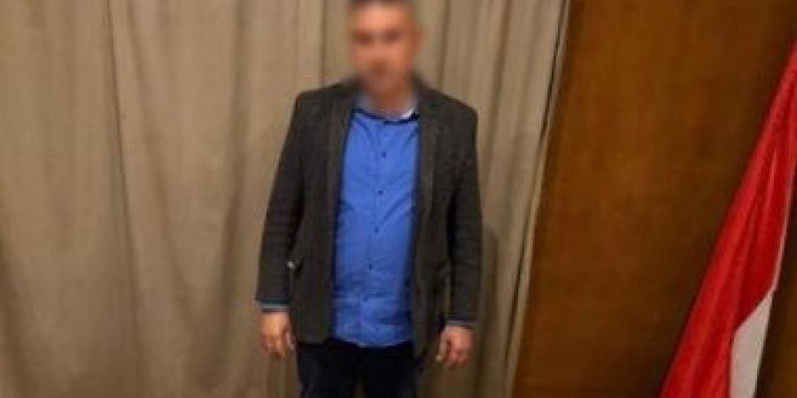ضبط شخص يوزع أموالا على الناخبين فارسكور