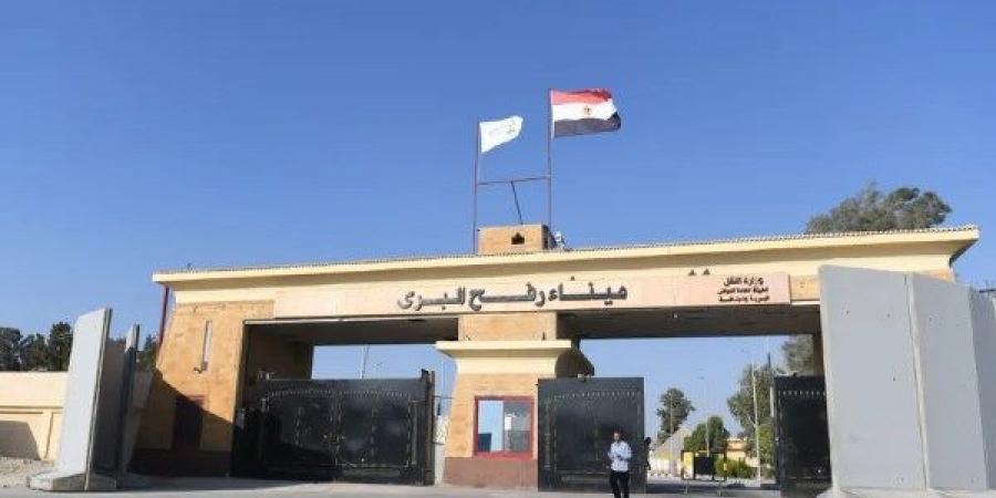 يديعوت أحرونوت: ترتيبات لفتح معبر رفح.. تشغيل تجريبي الأحد وعبور الحالات الإنسانية الخميس القادم