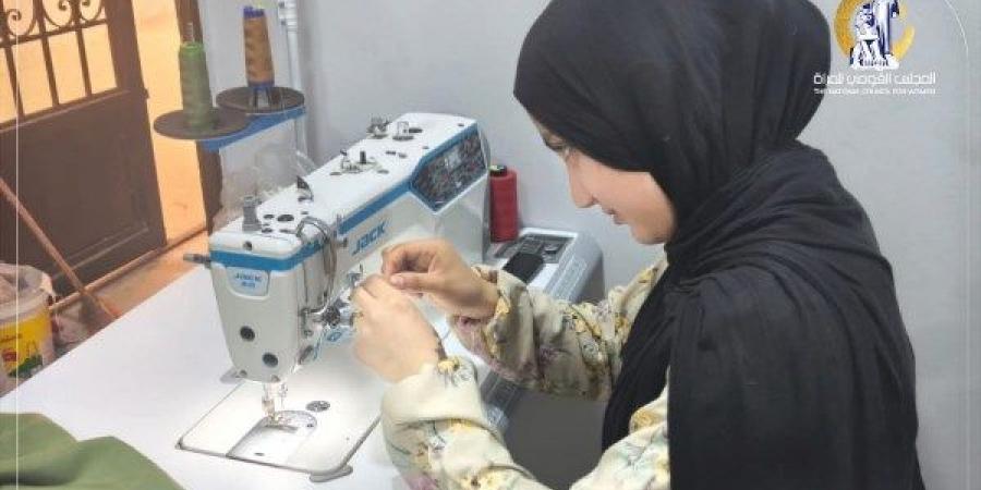 قومي المرأة الإسماعيلية يعقد دورات تدريبية لتعلم الخياطة والباترون بالقنطرة