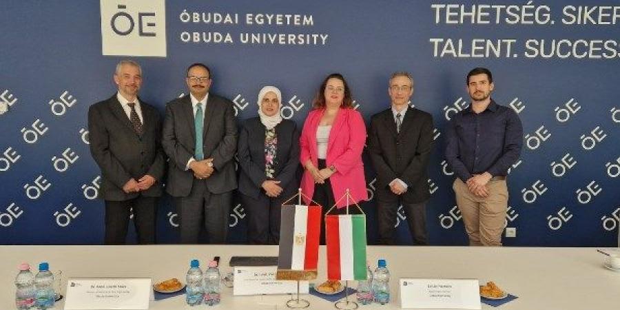 لتعزيز التعاون الدولي .. وفد جامعة بنها في زيارة لجامعة أوبودا بالمجر