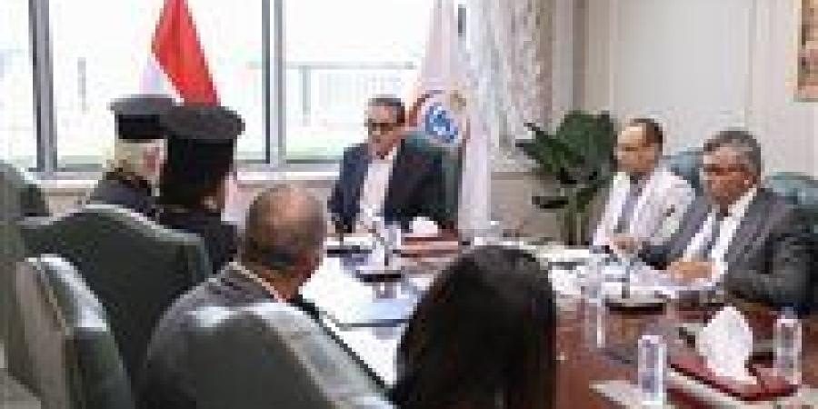 وزير الصحة يبحث مع بابا الروم الأرثوذكس إنشاء مستشفى بالإسكندرية